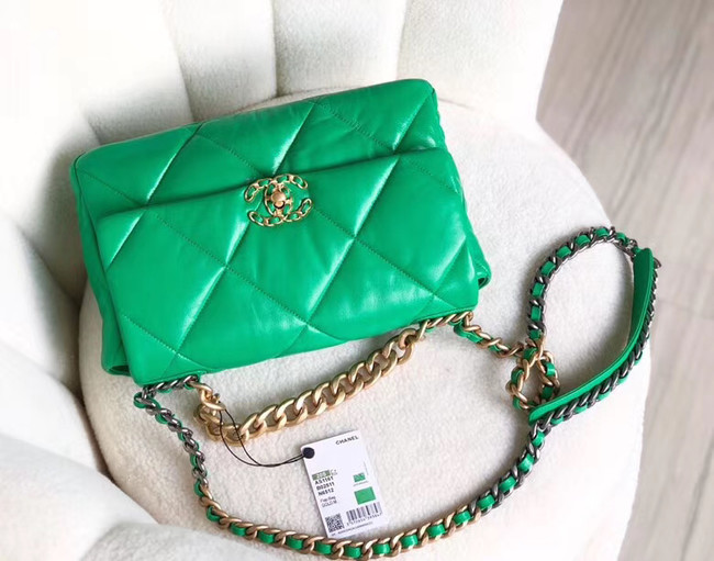 Chanel 19 flap bag AS1161 green