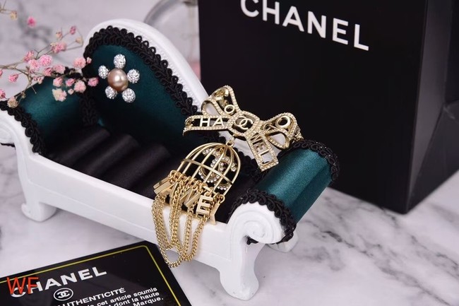 Chanel Brooch CE5762