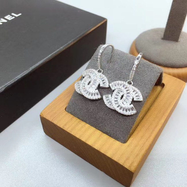 Chanel Earrings CE5766