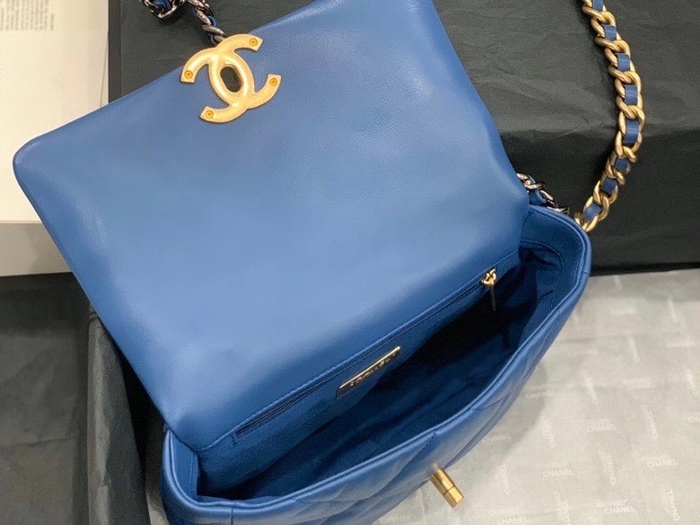 Chanel 19 flap bag AS1160 blue