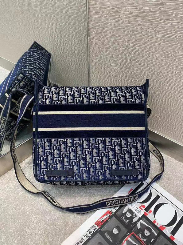 Dior Oblique Embroidery DIORCAMP BAG M1291 Blue