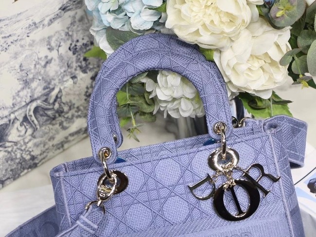 MEDIUM LADY D-LITE BAG Denim Blue Cannage Embroidery M0565OR