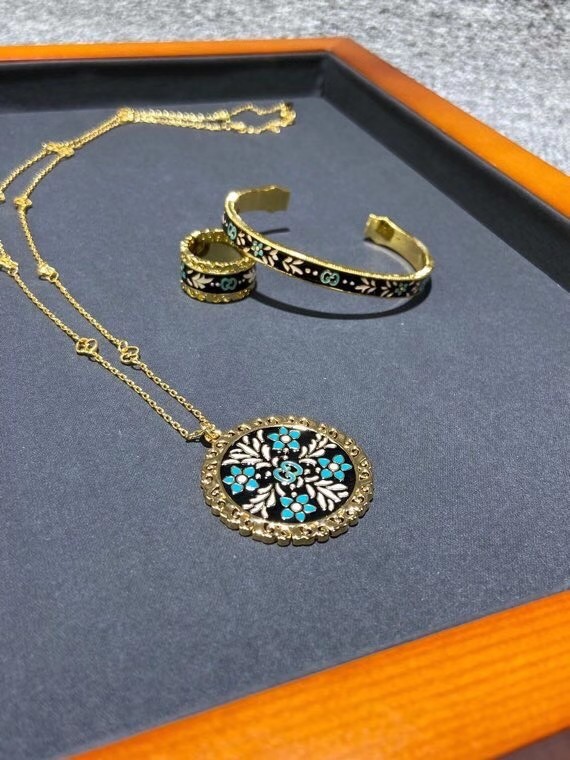 Gucci Necklace CE5881