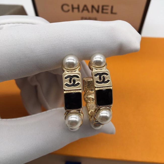 Chanel Earrings CE5945