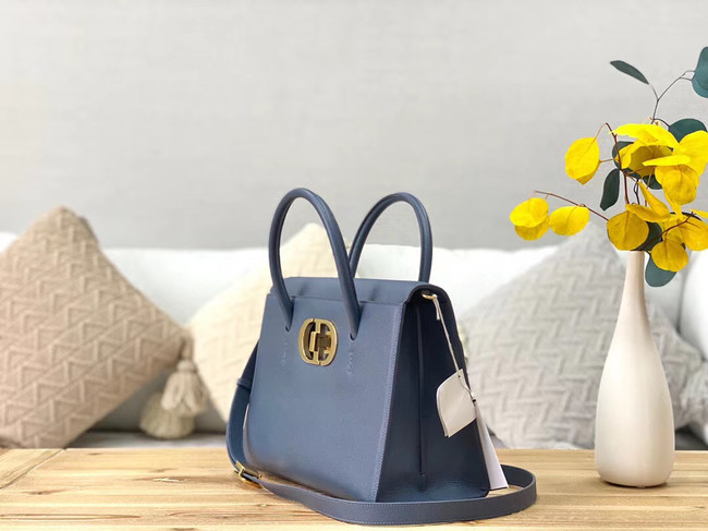 DIOR MEDIUM ST HONORE TOTE Grained Calfskin M9321UMBA blue