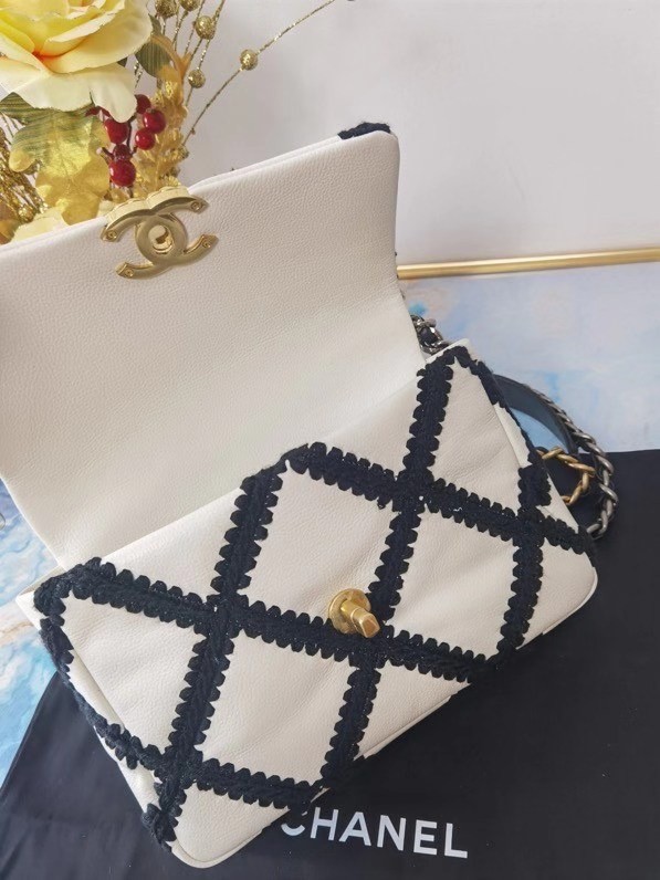 chanel 19 flap bag AS1160 White & Black