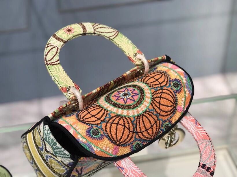 DIOR MEDIUM LADY D-LITE BAG Multicolor Tie & Dior Embroidery M0565OJb