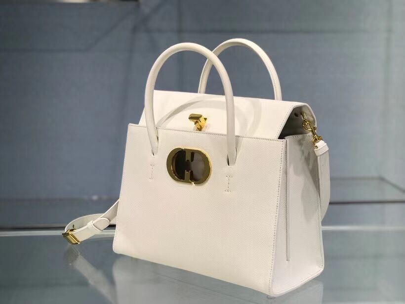 DIOR LARGE ST HONORE TOTE Grained Calfskin M9306UBAE WHITE