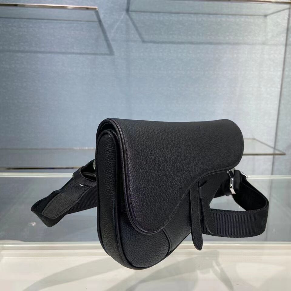 Dior SADDLE BELT POUCH Black Grained Calfskin C2109