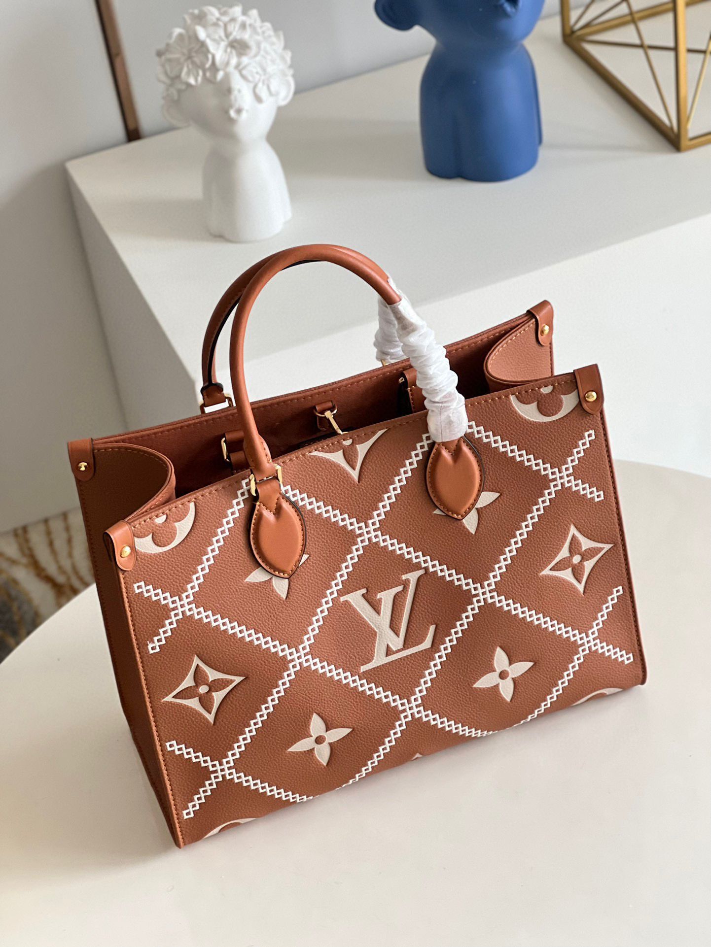 Louis Vuitton ONTHEGO M46015 Arizona Brown