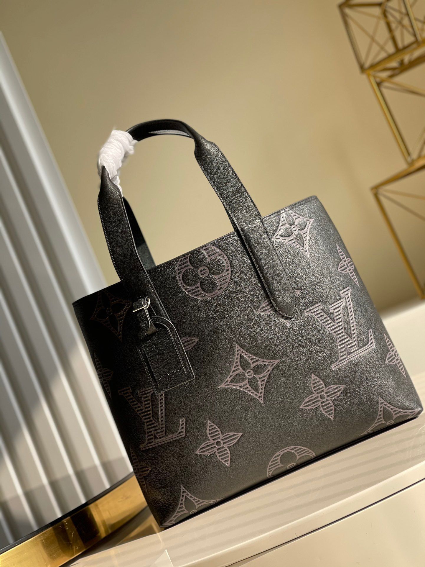 Louis Vuitton Monogram Taurillon Shadow Original Leather Cabas Voyage Bag M57290 Black