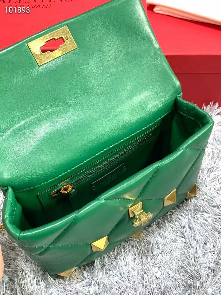 Valentino mini Garavani Roman Stud V2061 green