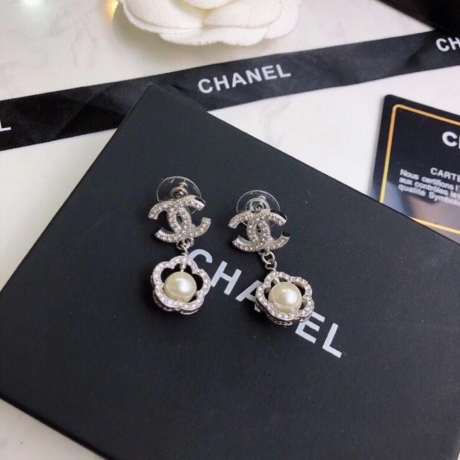 Chanel Earrings CE6008