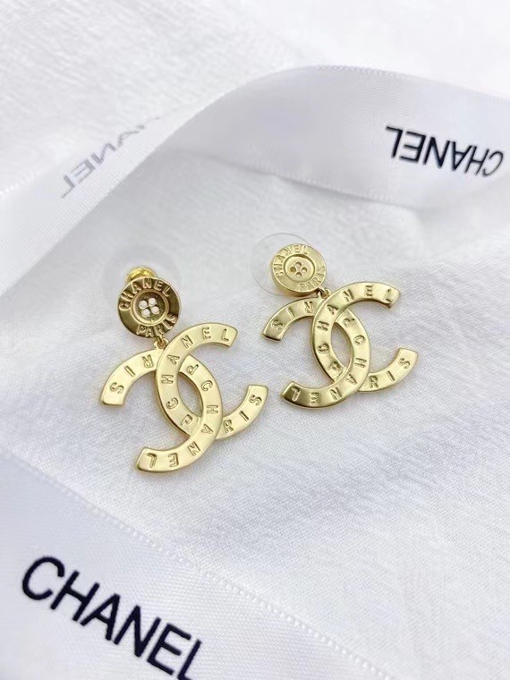 Chanel Earrings CE6019