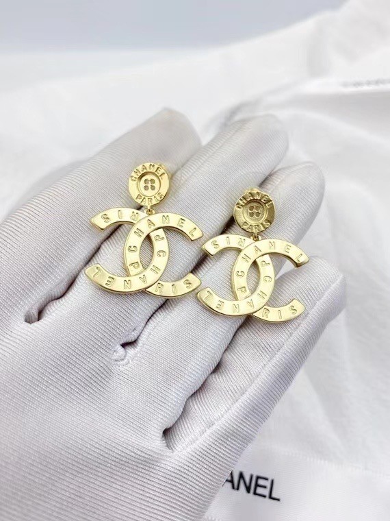 Chanel Earrings CE6019