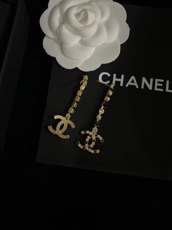 Chanel Earrings CE6022