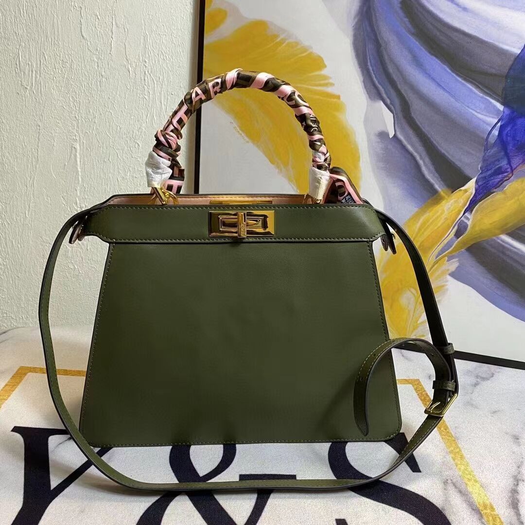 FENDI PEEKABOO ICONIC MEDIUM green leather bag F6946