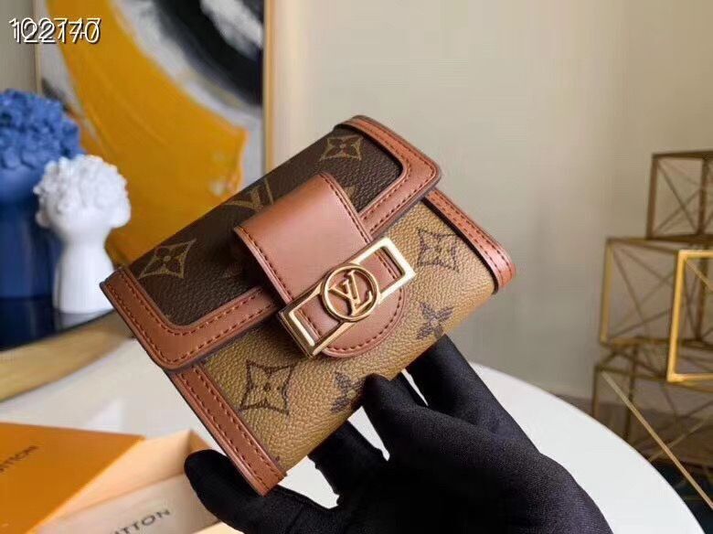 Louis Vuitton M68725 Dauphine Compact Wallet