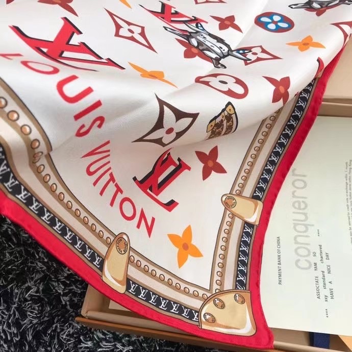 Louis Vuitton silk Scarf 77030-2