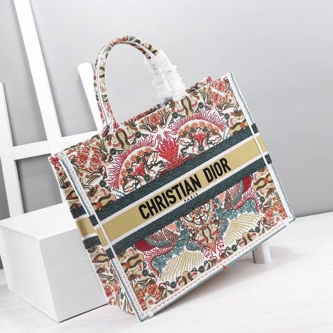 DIOR BOOK TOTE Latte Multicolor Dior Zodiac Embroidery M1286Z-2