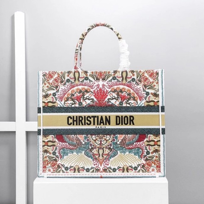 DIOR BOOK TOTE Latte Multicolor Dior Zodiac Embroidery M1286Z-2