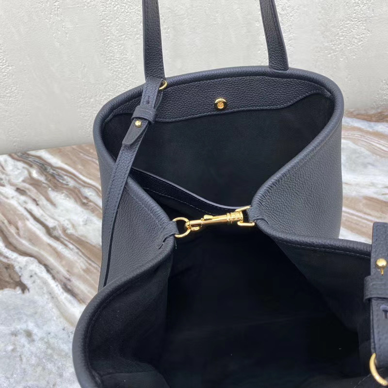 Celine LARGE SOFT BAG IN SUPPLE GRAINED CALFSKIN 55825 black