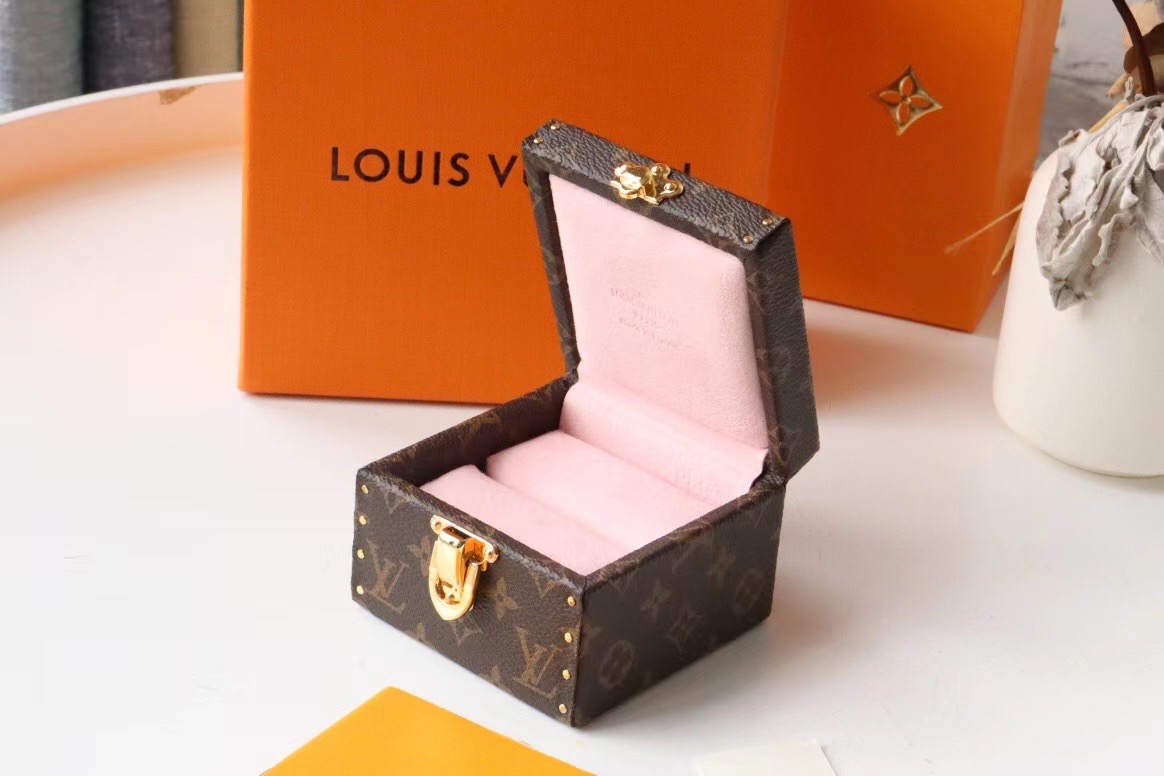 Louis Vuitton ECRIN DECLARATION M21010 pink