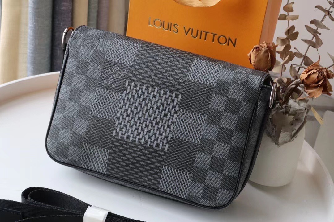 Louis Vuitton Original STUDIO MESSENGER N50013 black