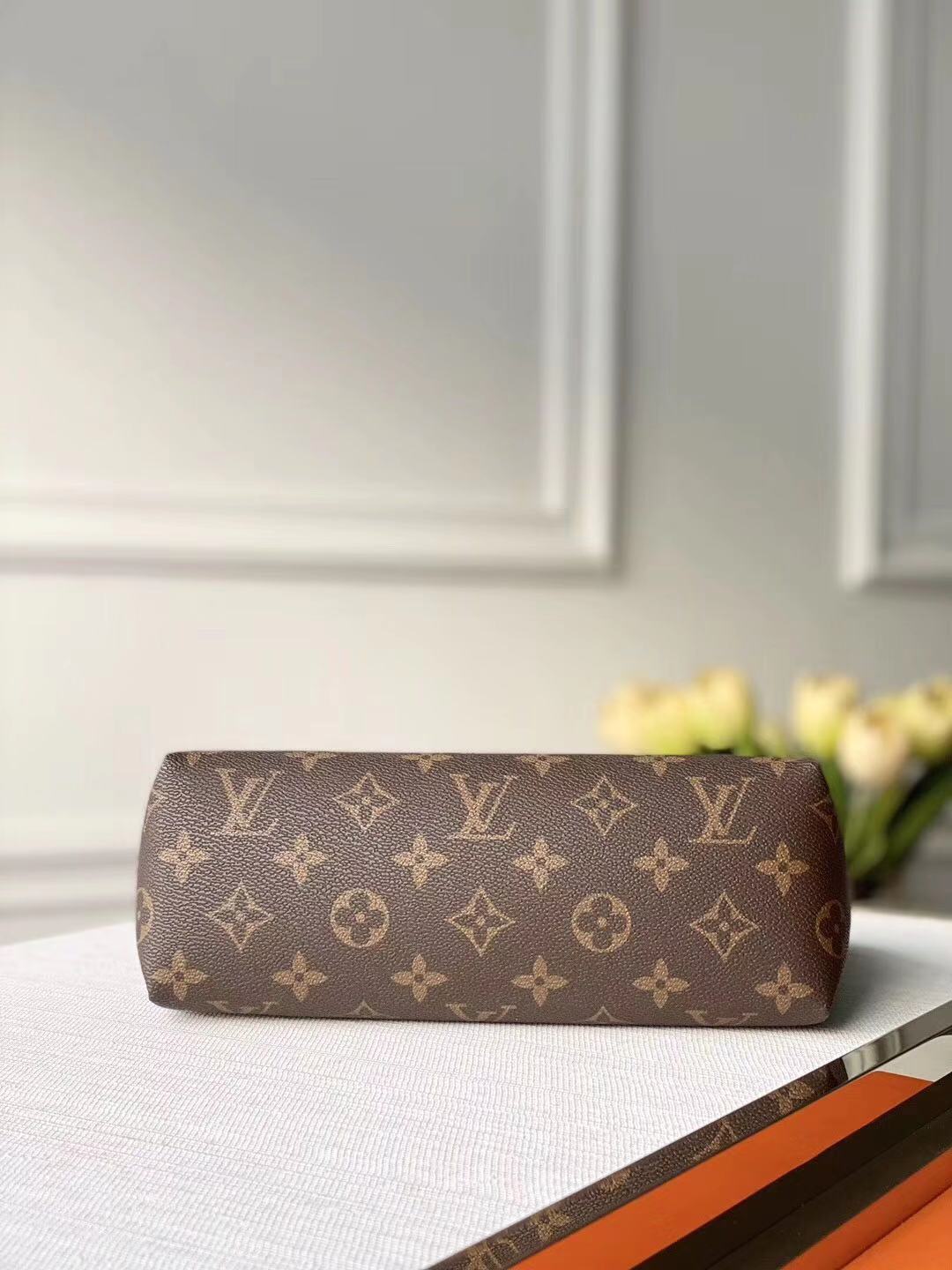 Louis vuitton original POCHETTE VOYAGE M61655