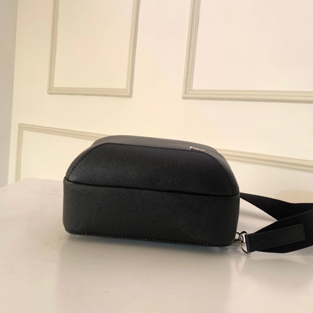 Louis vuitton AVENUE SLING BAG M30701 black