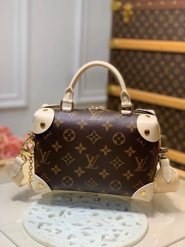 Louis vuitton original leather PETITE MALLE SOUPLE M45531 cream