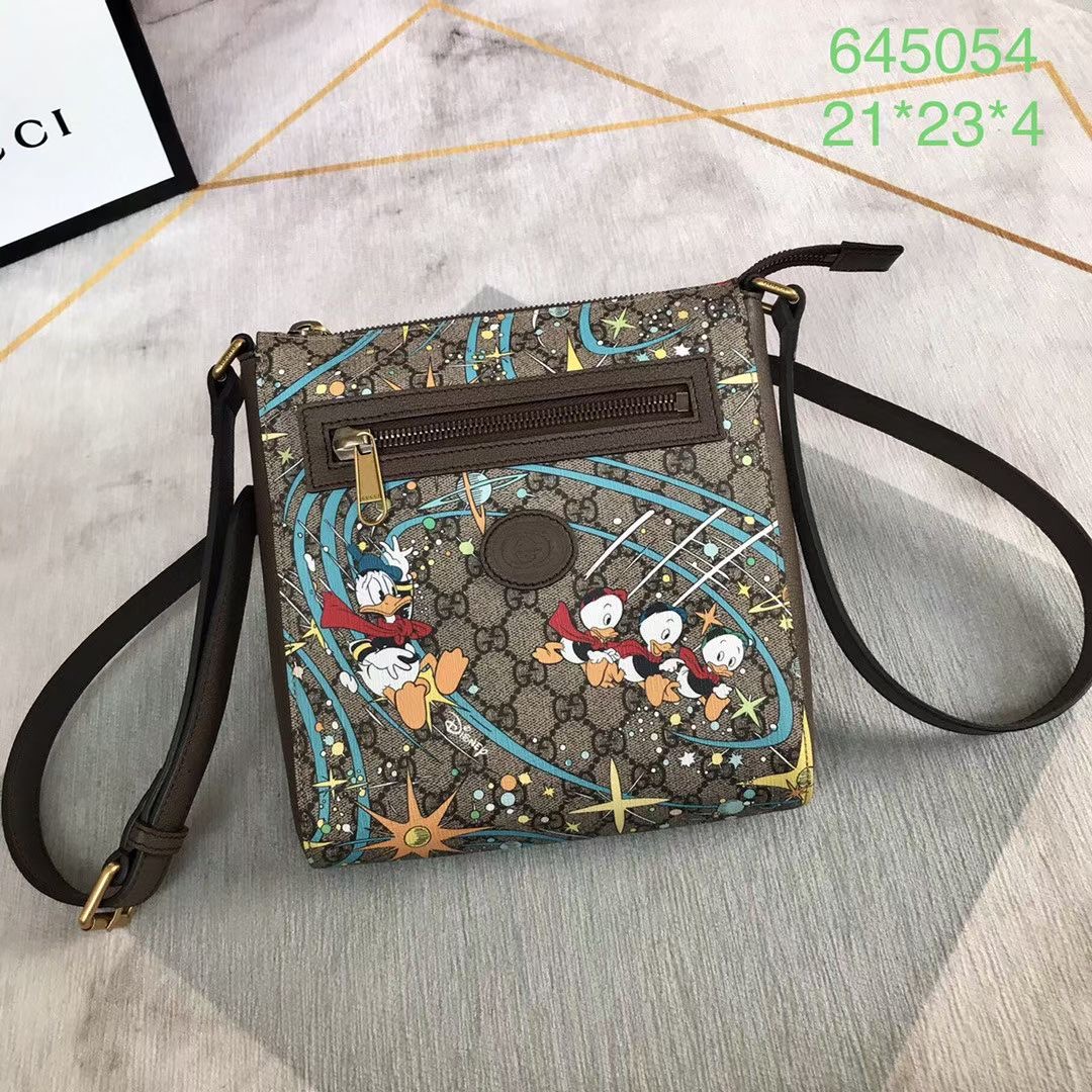 Gucci GG Supreme canvas shoulder bag 645054 brown