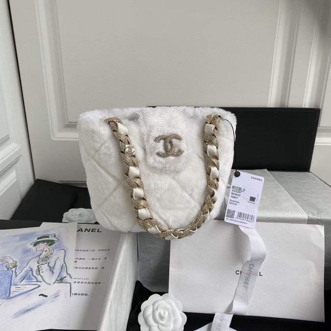 Chanel bucket bag AS2257 white