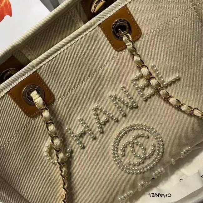 Chanel 19SS Shopping bag A67001 cream