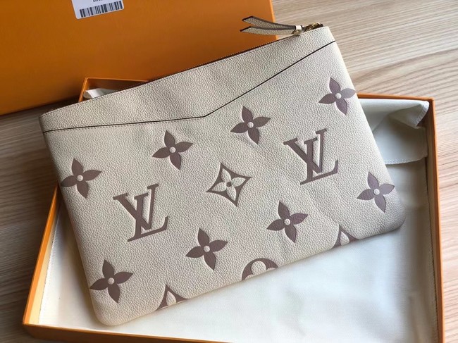 Louis vuitton original POCHETTE VOYAGE M80174 Cream