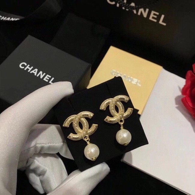 Chanel Earrings CE6130