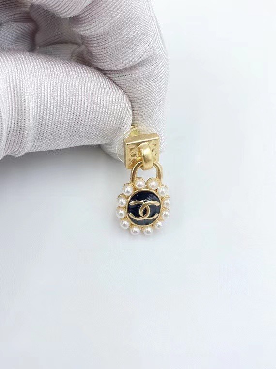 Chanel Earrings CE6141