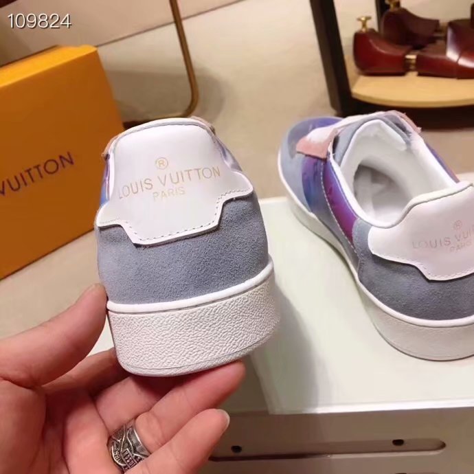 Louis Vuitton Shoes LV1077DC-1