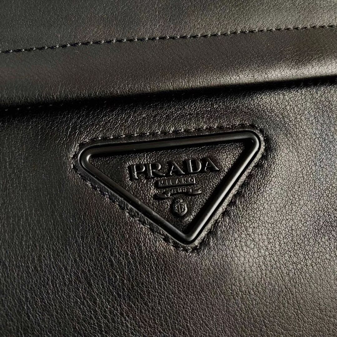 Prada Leather shoulder bag 2VH125 black