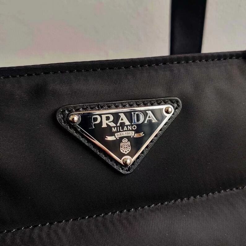 Prada Re-Edition nylon tote bag 1BC318 black