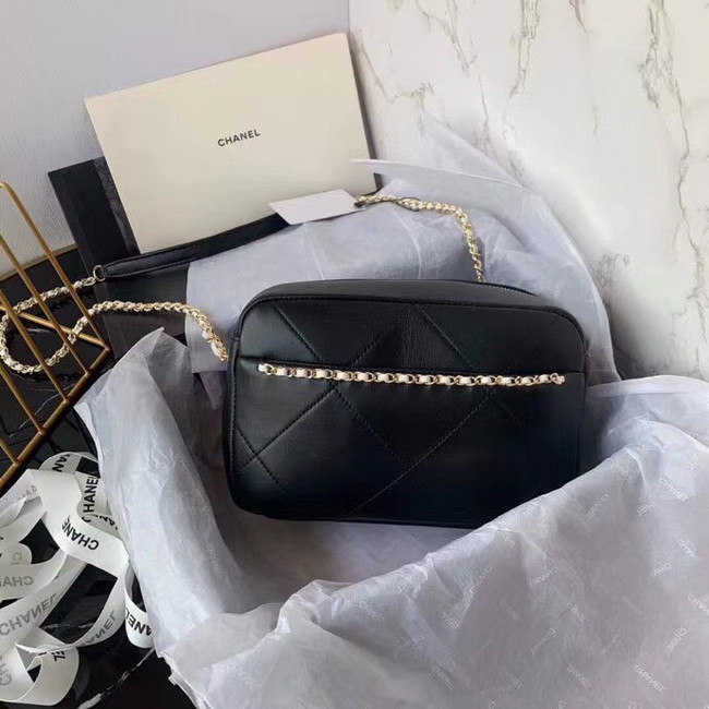 Chanel cross-body bag AS2384 black & white