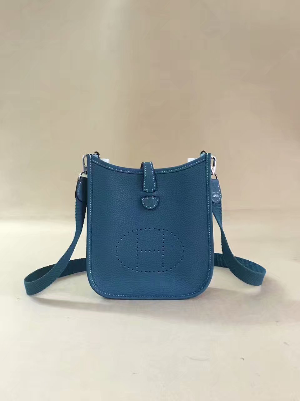 Hermes Evelyne original togo leather mini Shoulder Bag H15698 blue