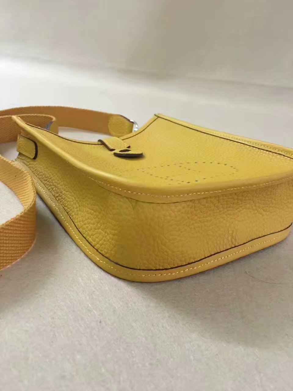 Hermes Evelyne original togo leather mini Shoulder Bag H15698 yellow