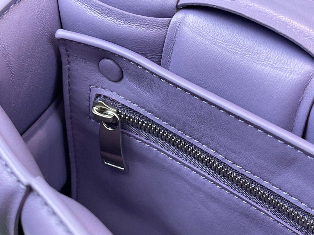 Bottega Veneta THE CHAIN CASSETTE Expedited Delivery 631421 purple & Hardware Silver finish