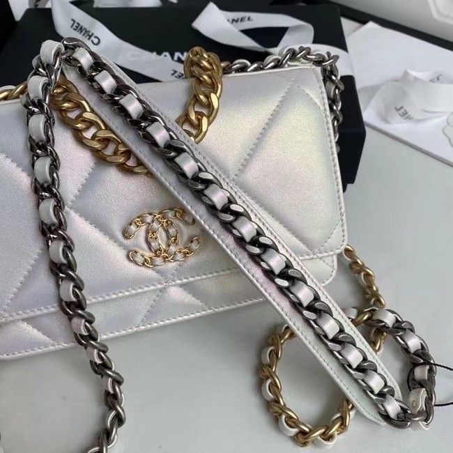 Chanel 19 Iridescent Calfskin Chain Wallet AP0957 white