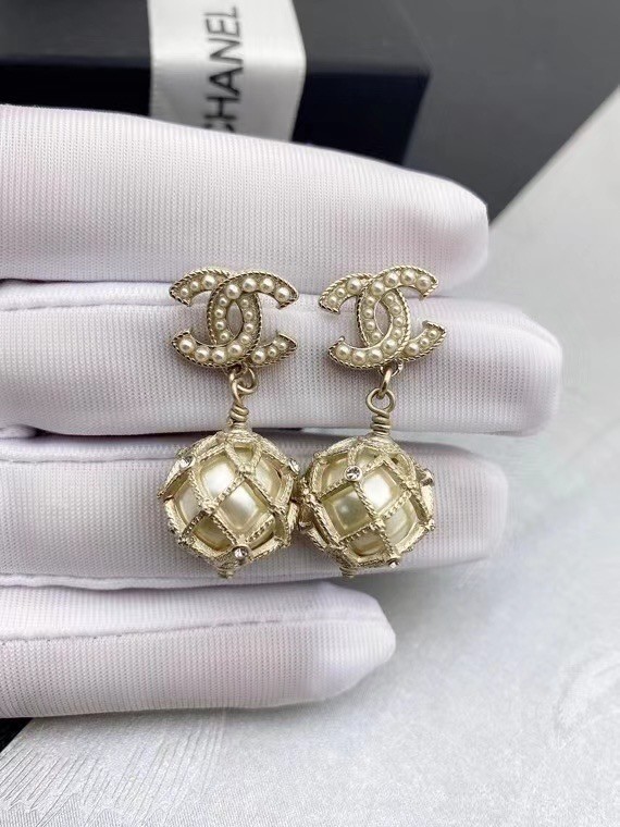 Chanel Earrings CE6279