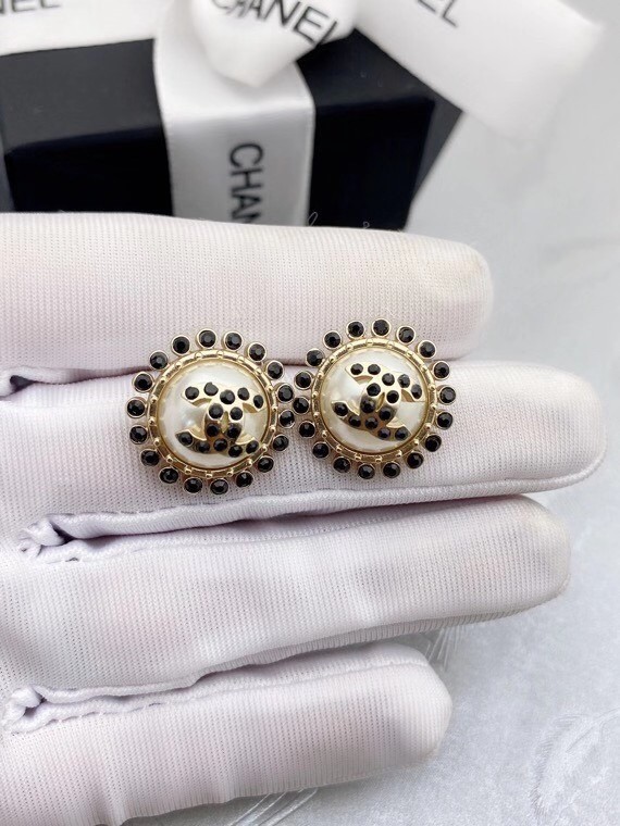 Chanel Earrings CE6282