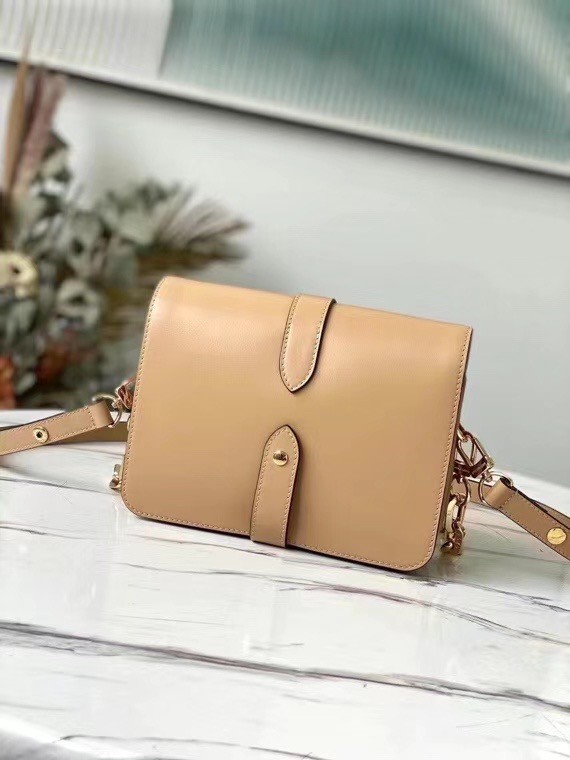 Louis Vuitton RENDEZ-VOUS M57744 Camel Brown