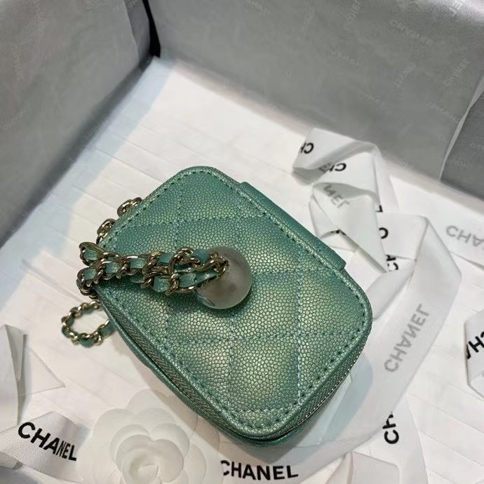 chanel small vanity with chain AP2118 Green