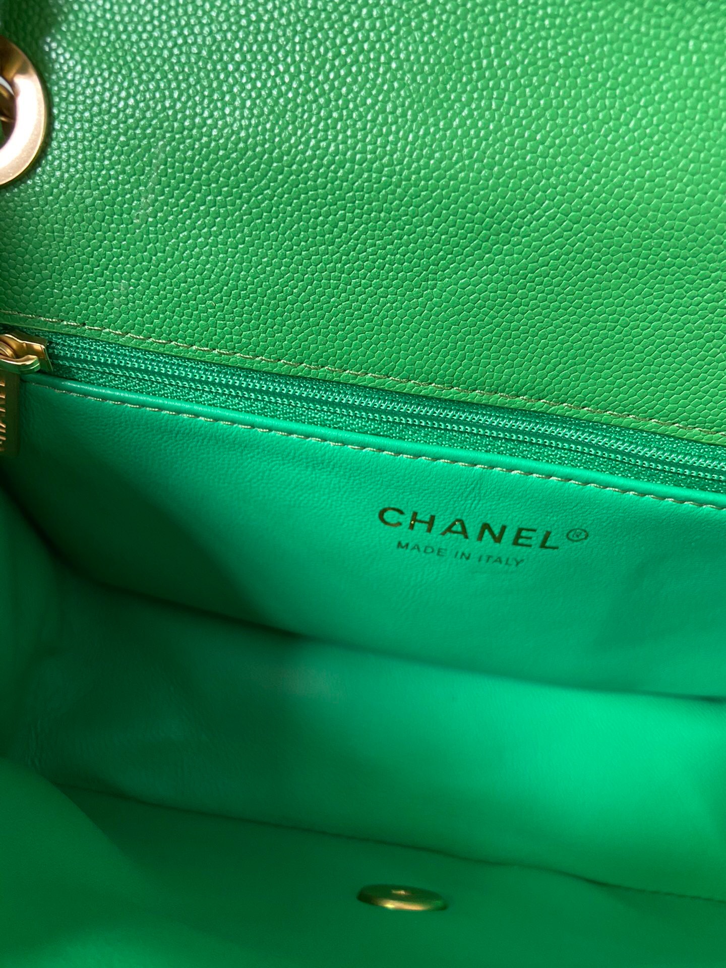 Chanel flap bag Grained Calfskin AS2357 green